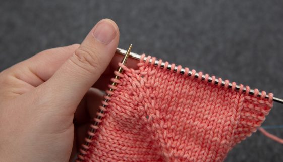 KnitFrontAndBack-Tutorial-TCK-1742-web