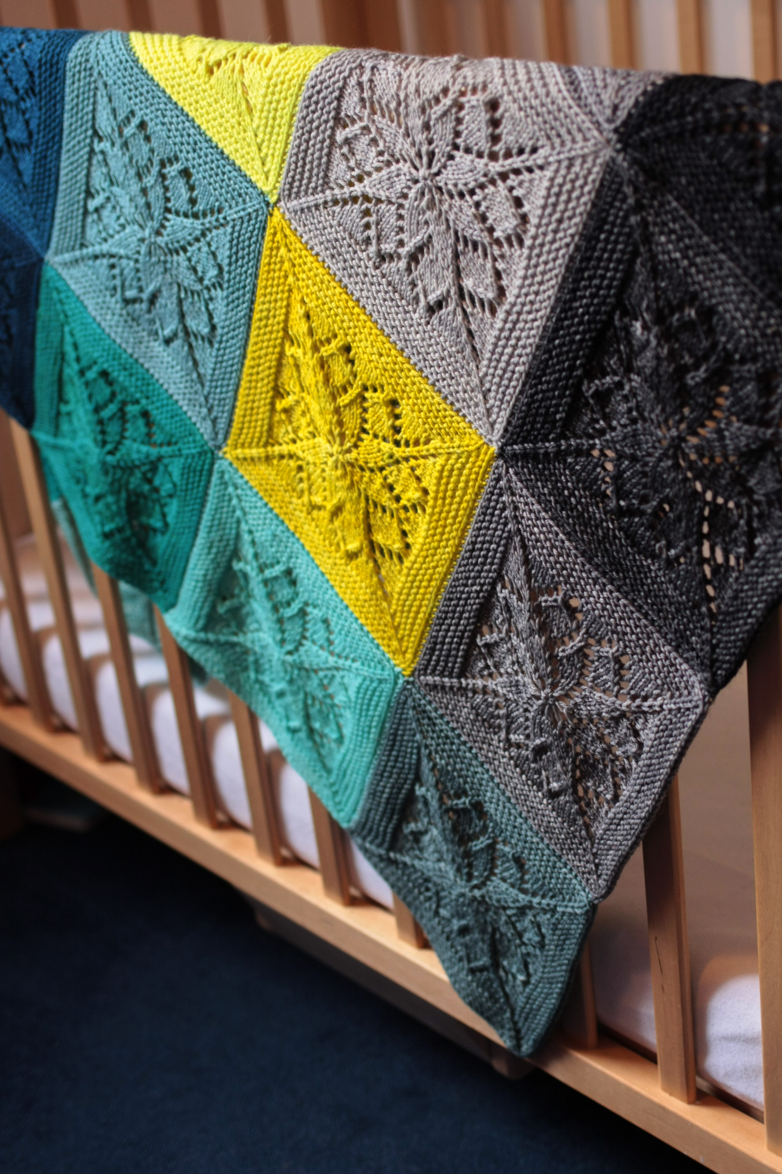 vividblankethuktck6500 tin can knits