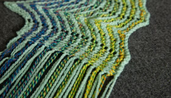 KaleidoscopeBlanket-Swatch-TCK-6897