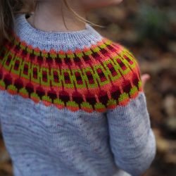 GlowSweater-TCK-0081-web